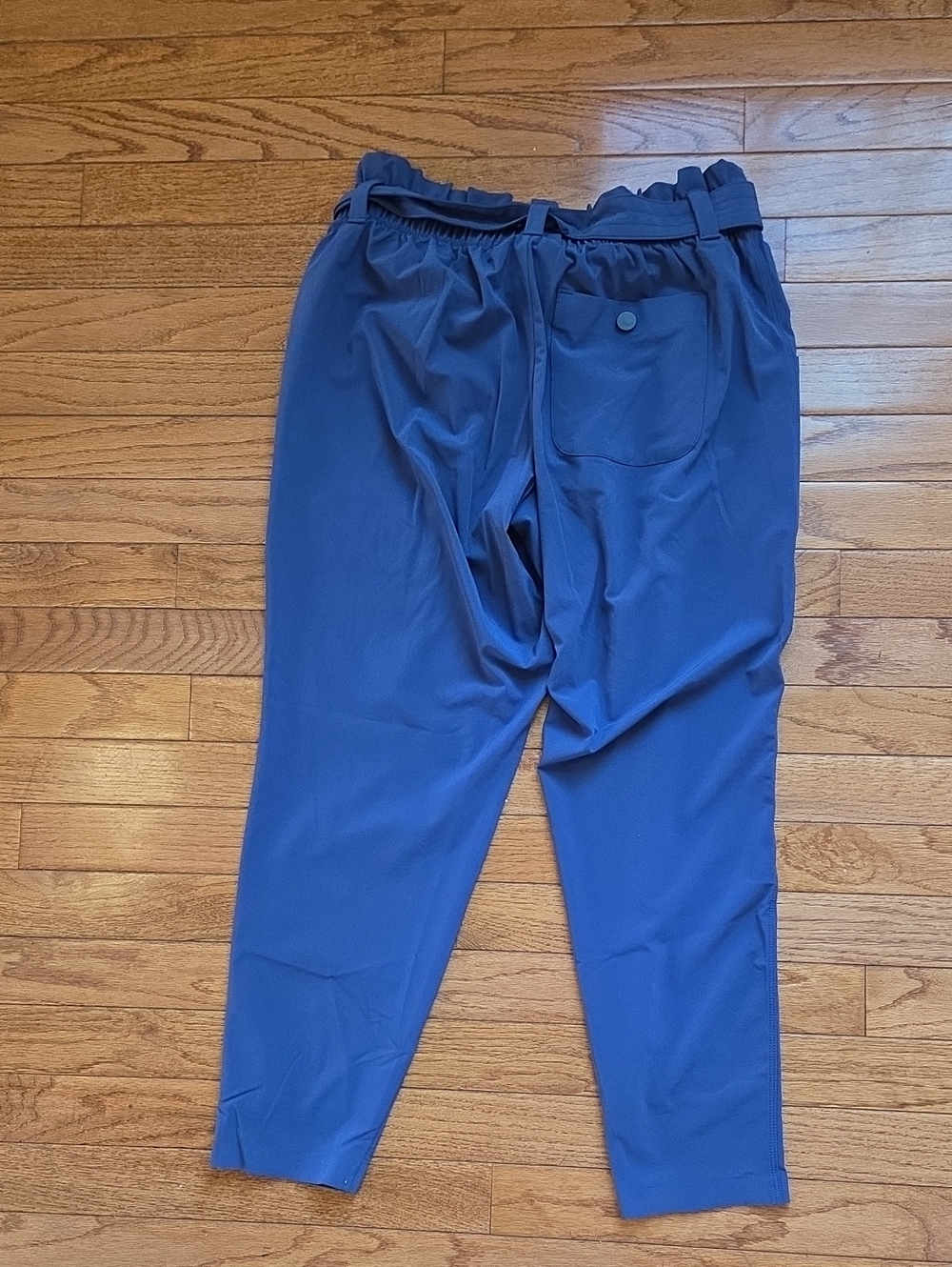 Athleta Skyline Paperbag Waist Pant size 6P in blue - Picture 3 of 4